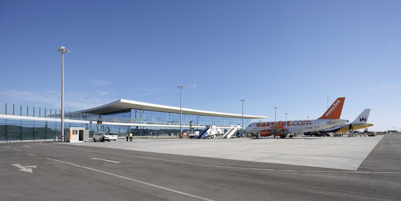 Новото летище в Гибралтар | Блогът на Ванина Иванова